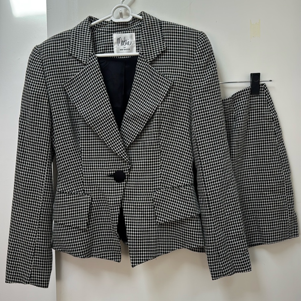 Gorgeous Vintage Bob Mackie Skirt suit